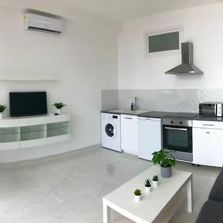 Panoramic Views @ Nikoletta Apartment Apartamento *